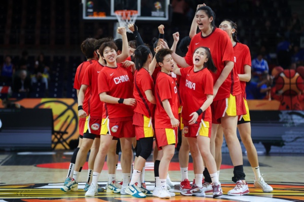 休息不到19小时！中国女篮12进8第3场开始 8进4和东道主交换提前